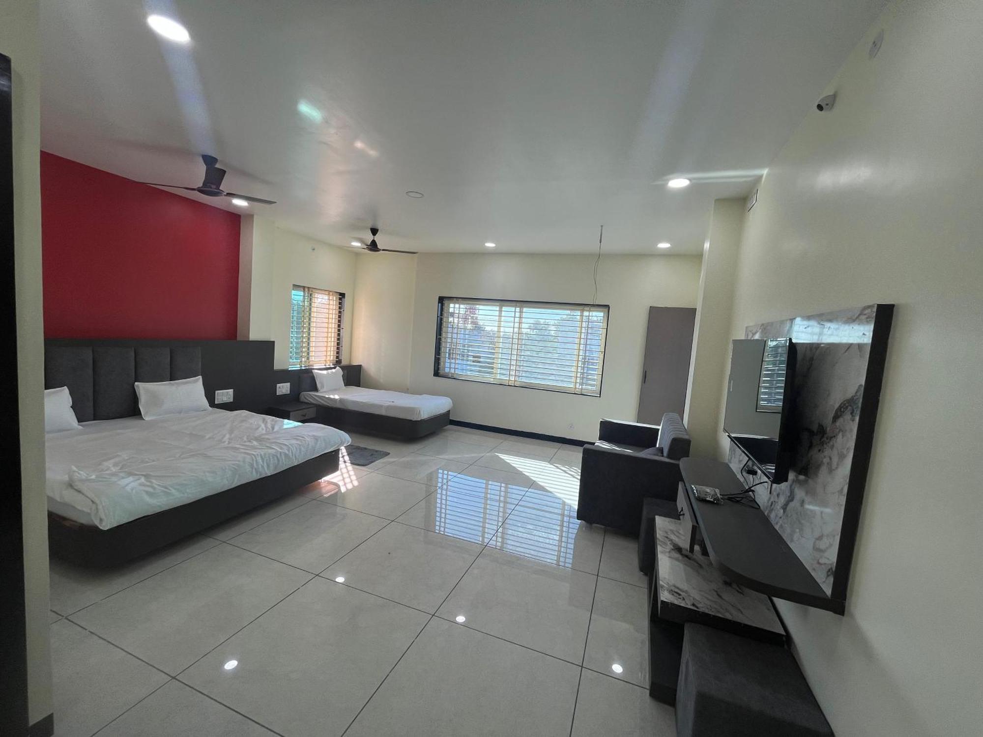 Yashomati Hotel Maheshwar Экстерьер фото