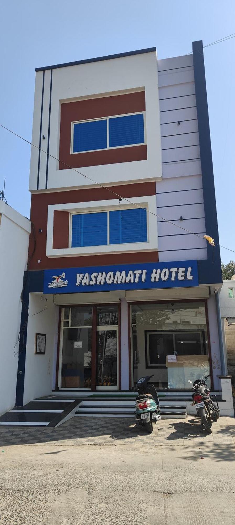 Yashomati Hotel Maheshwar Экстерьер фото