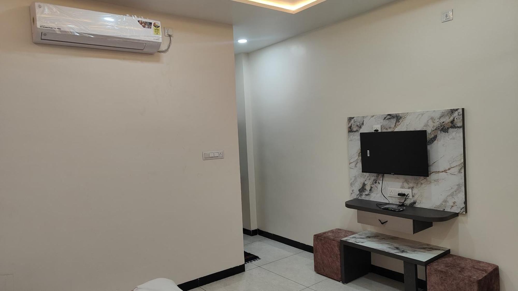 Yashomati Hotel Maheshwar Экстерьер фото