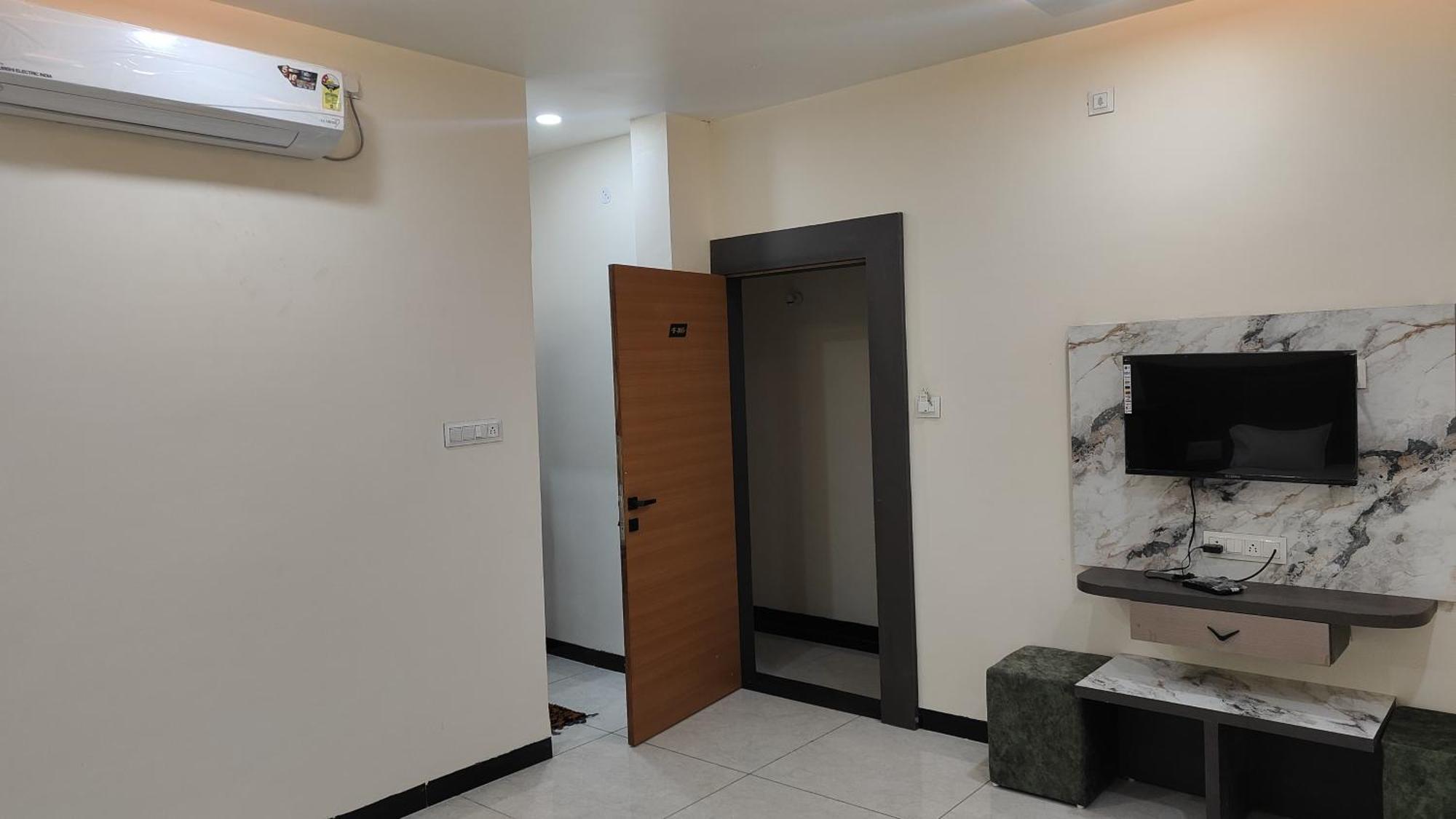 Yashomati Hotel Maheshwar Экстерьер фото